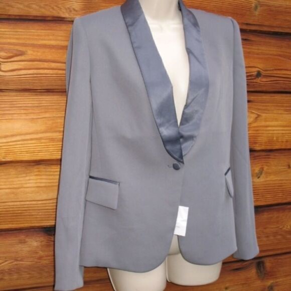 NWOT  Gray Jacket Blazer - Picture 3 of 7